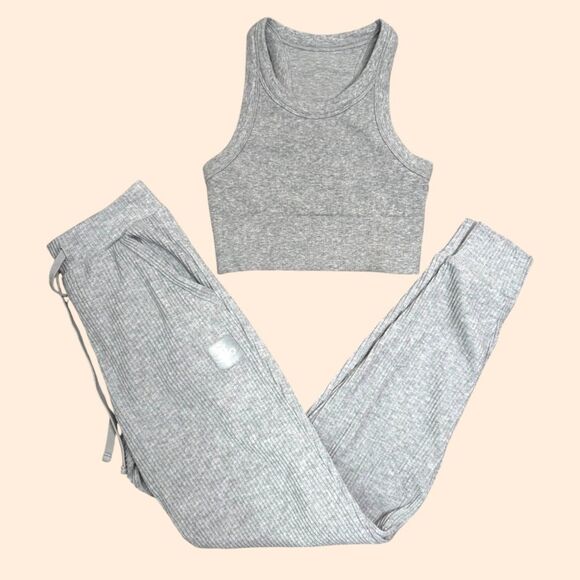 Alo Yoga Muse Sweatpant Set - Picture 1 of 6